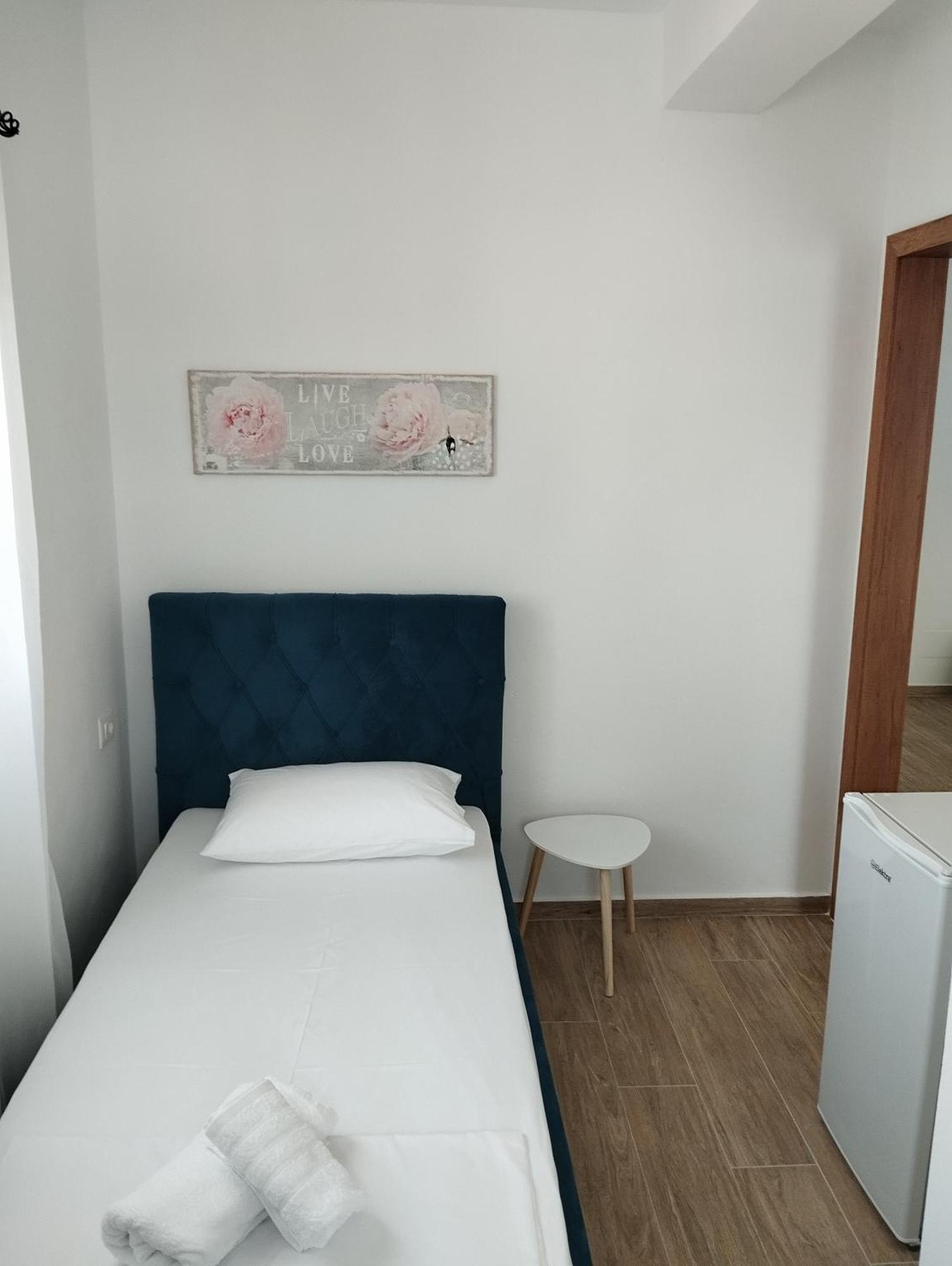 Amente Apartaments Ксамил Экстерьер фото